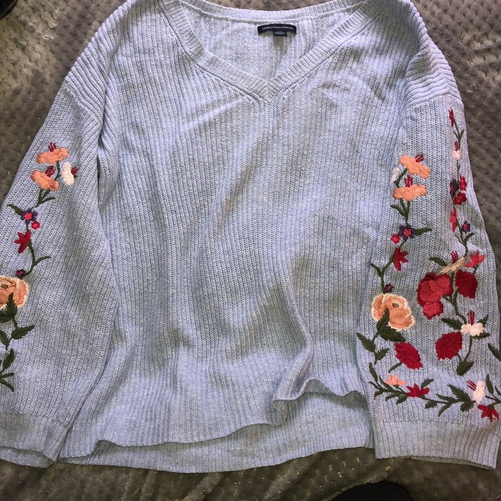 American Eagle Sweater